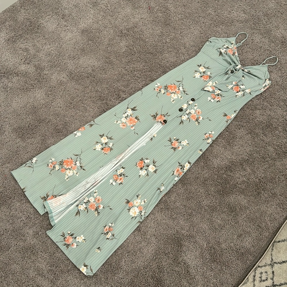 Springs out Maxi Dress